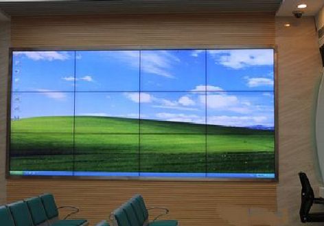 理县液晶拼接屏的另类用法。